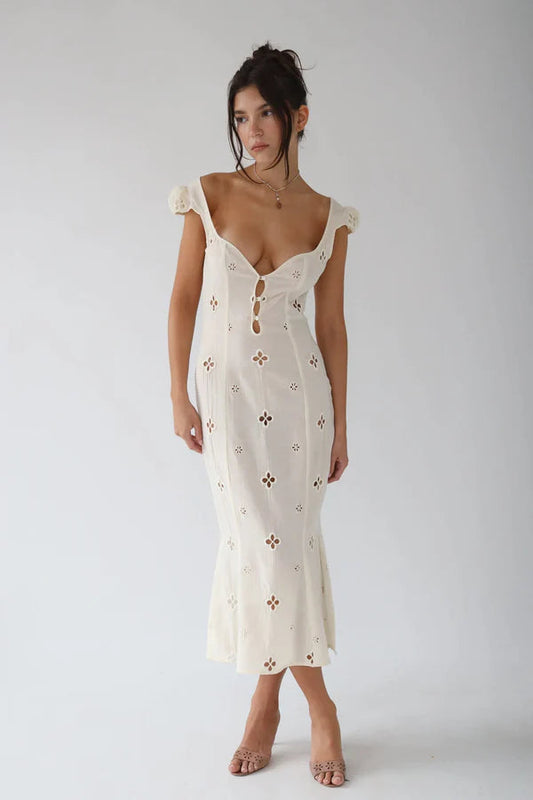 Robe en Coton Brodée Élégante