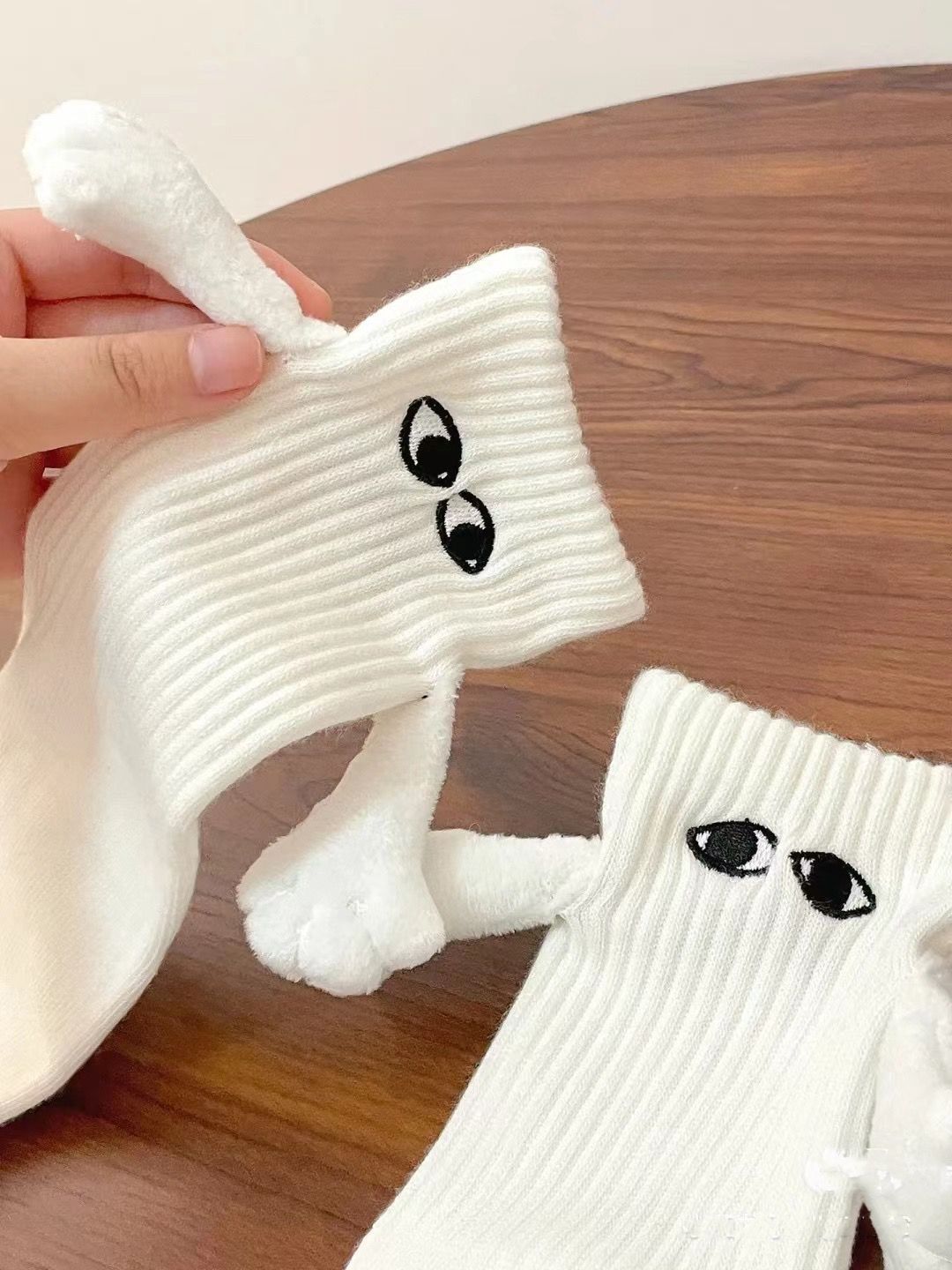 SnuggleDuo™ - Les chaussettes les plus mignonnes du monde